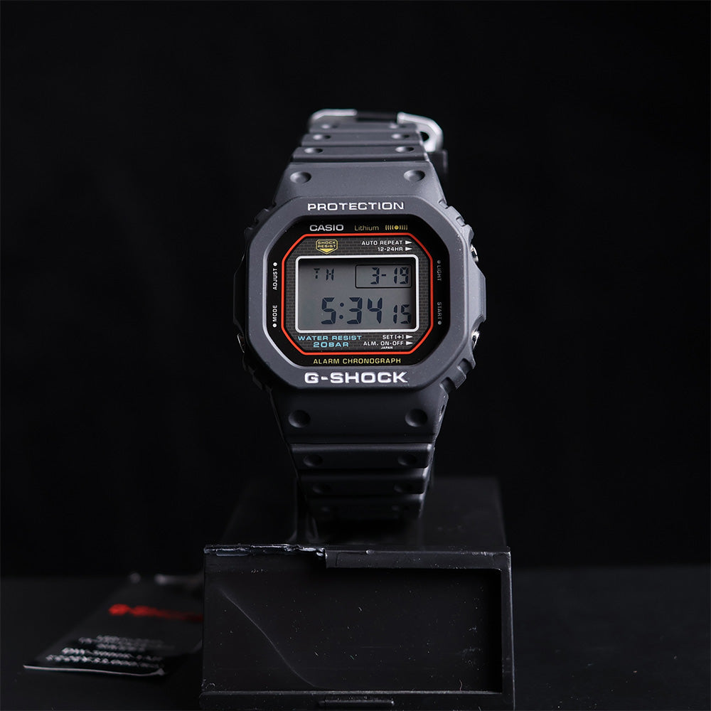 Reloj Casio G-Shock DW-5000R-1AJF 40 Aniversario AUTOGRAFIADO a beneficio
